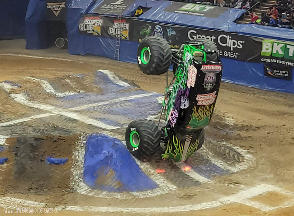 CoralieSeright's tweet photo. We had so much fun at @MonsterJam this year! Check out some of our favorite pics and read our recap from the show in SLC.
https://t.co/W3EiweDfDy

You can get tickets and see upcoming showtimes on https://t.co/edzZozfi7o

#monsterjam #AD #monstertrucks #utah https://t.co/qNFiwfc0I8