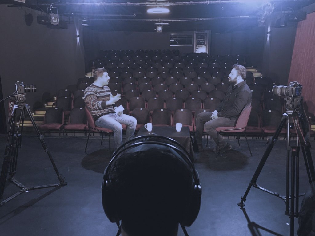 #BaşkaSanat'a kapılarını açan @tiyatromencel'in yenilenen sahnesinde konuklarımızla bir araya gelmeye devam ediyoruz. 

Her Cumartesi Brüksel saatiyle 10.15, Amed saatiyle 12.15'te Medya Haber ekranındayız. 

#Wan @mzptmyasinema