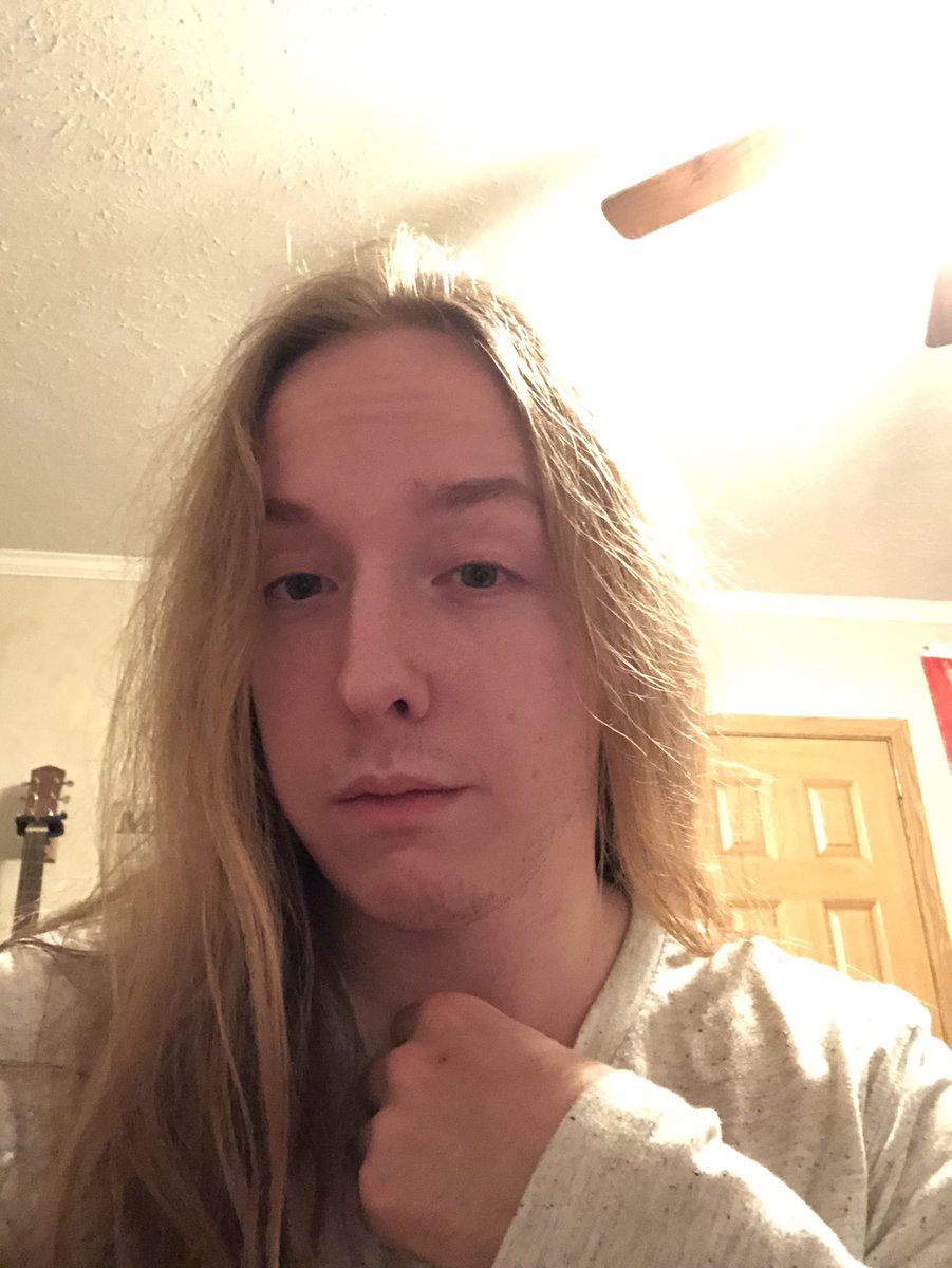 Progchamps's tweet photo. Qrt with 4 photos of yourself over the last 4 years https://t.co/4MBMdIWDxc