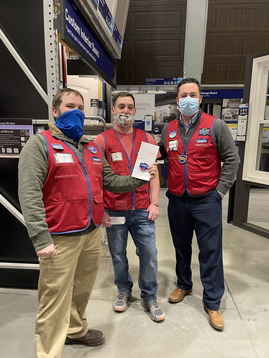 Lowes of Plattsburgh (1195) tweet media