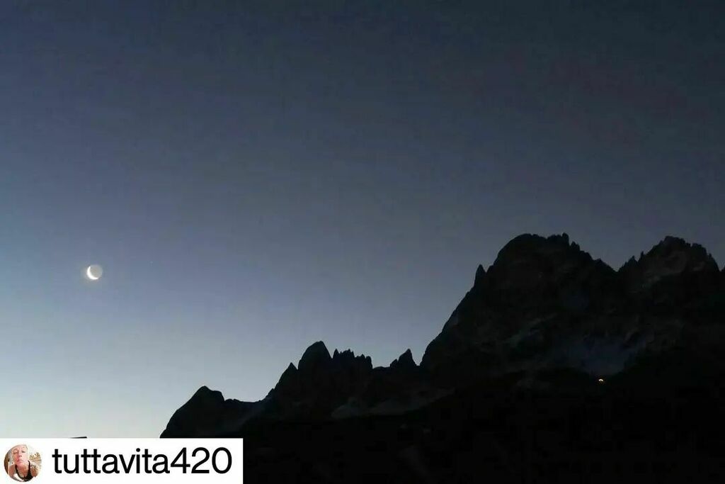 instagr.am/p/CYmjk-MP2FI/ #repost @tuttavita420 <a href="/repost/">Repost</a>.user
Senza filtro è la felicità
.
.
.
.
.
#sestosexten #valpusteria #trentinoaltoadige #trentinodascoprire  #neve #ski #montagnachepassione #montagna #trekking #snowboard #inverno #2022 #alba #albarunner #albarunners #alba20…