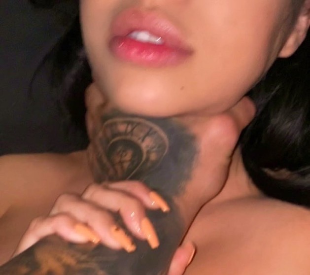 SexFlix tweet media