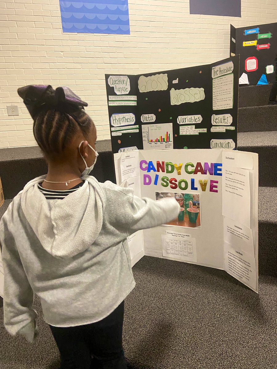 Ms_Elsey's tweet photo. These little scientists had so much fun checking out the fifth grade science projects. Thanks @kim_easley @sue_shelton1 @misskelly57 for inviting us! #HECleads https://t.co/QOf8giCbRd