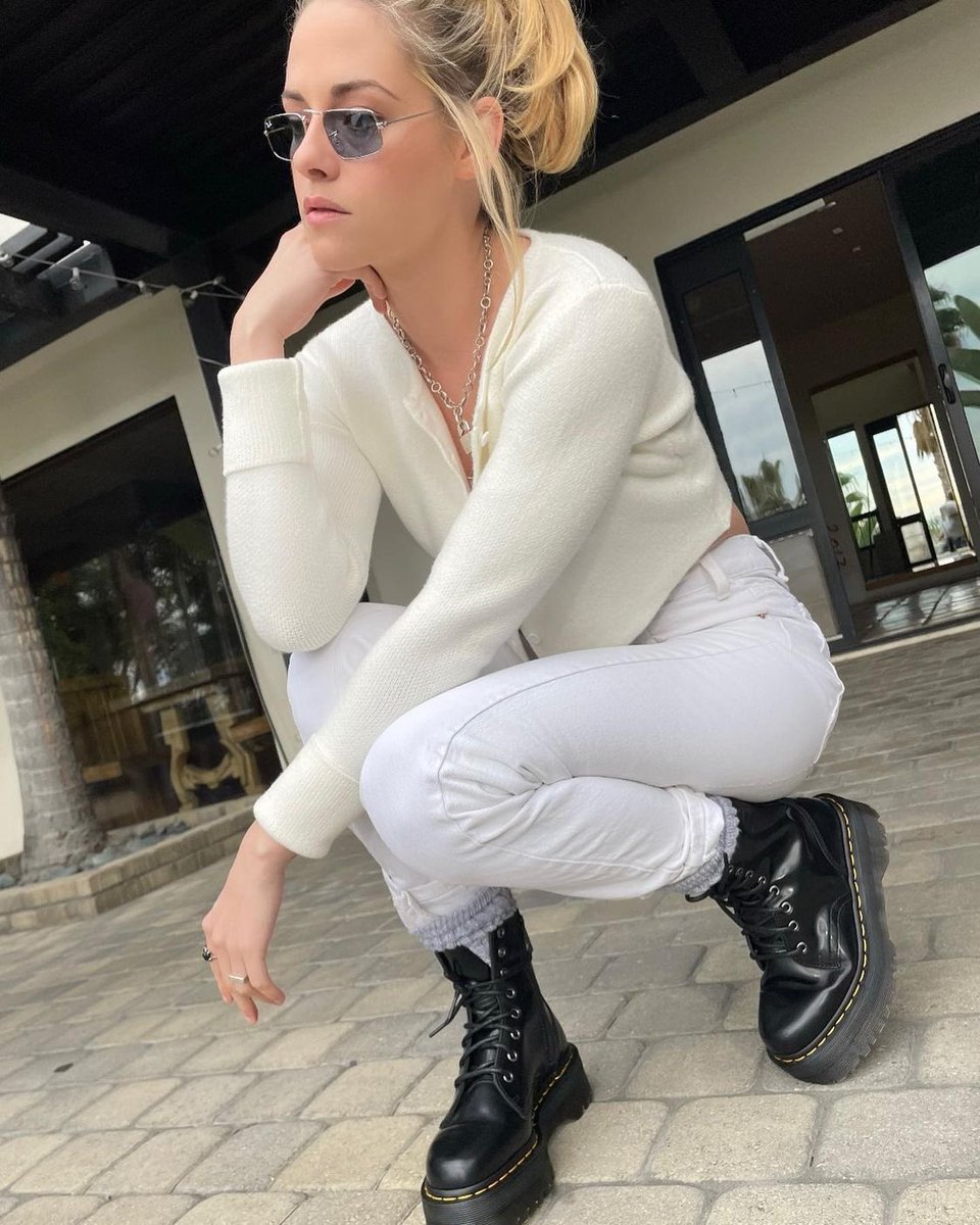 bellaxkristen's tweet photo. two days in a row 🔥 https://t.co/or2gpN59N7