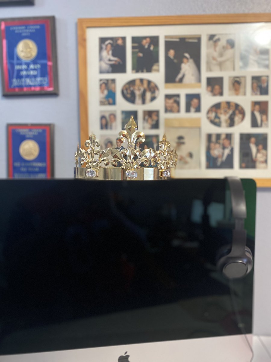 FeOTBpod's tweet photo. After 40+ games picked we have a winner. Repeating as back 2 back #FeOTB #BowlSeason #Pickem champion @dompallotto! Dom will receive his crown and be knighted later this week on @YouTube! Shout out to @Jer_Fear for coming back as a guest! Can’t wait till next year! https://t.co/LOd2qaQ3wP