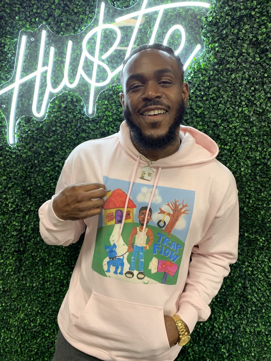 _joezyy's tweet photo. Support the ART…Support the ARTIST…and get your TRAP FLOW HOODIES! #TrapFlow🏚🚿 #CHH #UrbanFashion #HipHop https://t.co/oIPmyoQTky