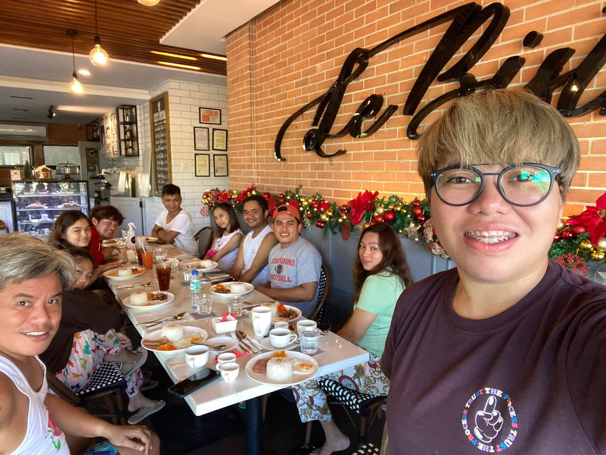 ofw_jane's tweet photo. It doesn't matter if it was
A relationship or a friendship,.
When it end.
Your heart breakes.
#TURJAKBUHAKHAK https://t.co/hCNVRxQq5j