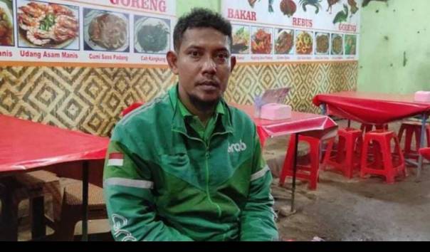 Nasib Apes Driver Ojol, Lapor Motor Hilang Malah Dapet Bogem Polisi dlvr.it/SGy38X