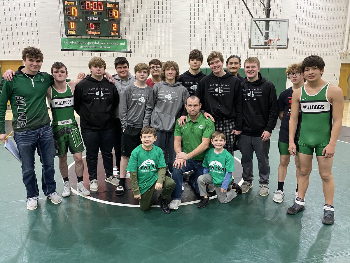 Congrats to Head Wrestling Coach Austin Faulkner in earning his 200th career win tonight vs <a href="/CarrollJrSrHigh/">Carroll Athletics</a> @CCHSprincipal <a href="/FewellJM/">Jeremy M. Fewell, Ed.S</a>