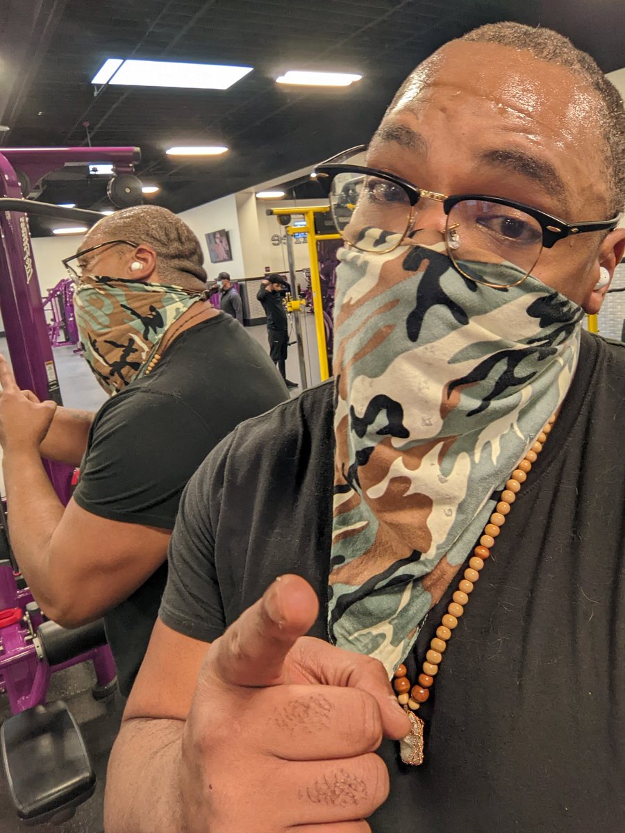 FreddyFaygo2's tweet photo. Understand... Every bit of the fake accounts/people I smell you.🤧🤧
Why you think I train irl greatness instead of spaces. Shade is found in a park. That's why it's no use in throwing it. 😂😂😂
#trolls #clowns #bluechecktrolls #bustersonwatch #getapair https://t.co/IxGXSxITqP
