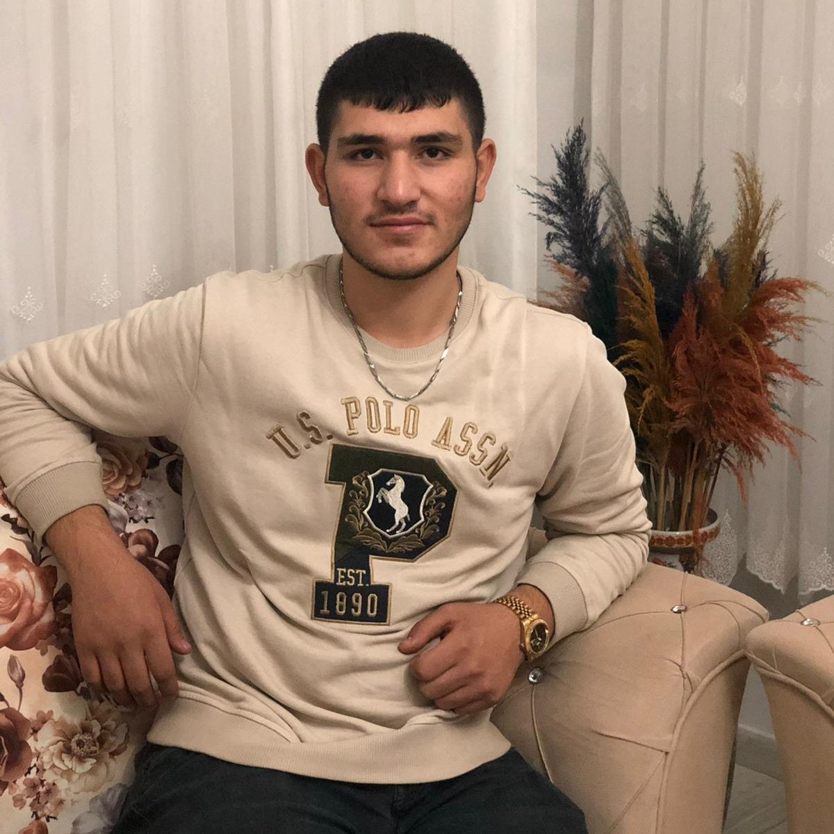 İyi Olmaktan Vazgeçme ,
Kaybedeceğin Tek Şey YANLIŞ İNSANLAR..!