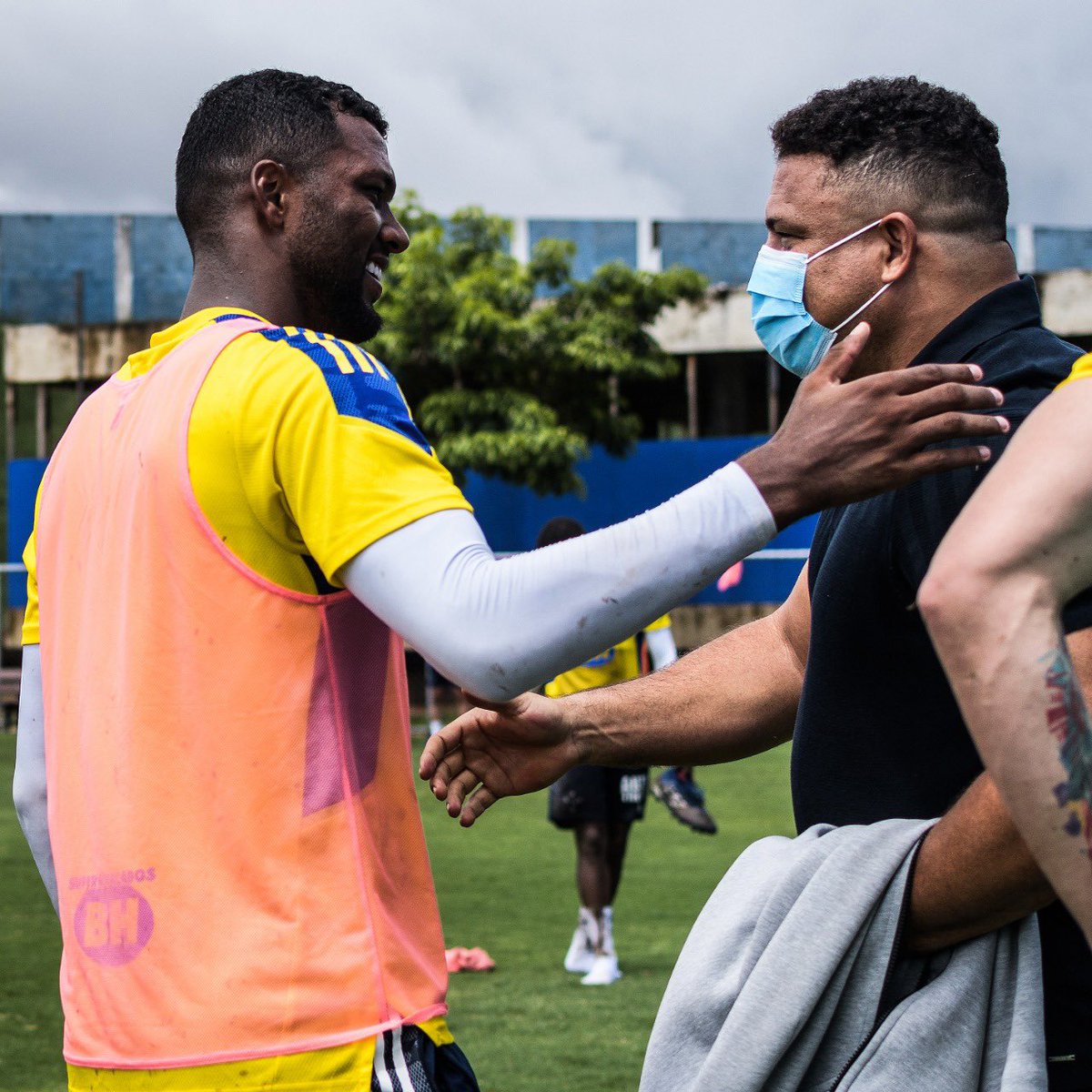 igorth01's tweet photo. Obrigado Deus por me permitir conhecer esse cara. 🙏🏿🤝 https://t.co/0ULoEVFLTK