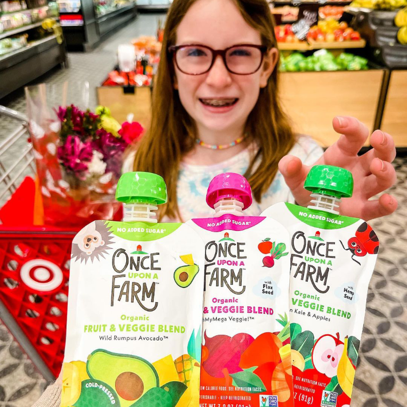 onceuponafarm's tweet photo. How long do your #OnceUponAFarm pouches last during a @target run?
🛒 - We're snacking while shopping
🚙 - We'll wait until the car
🏡 - They all make it home
P.s. Grab Once Upon a Farm pouches on sale (5/$10) in Target stores through 1/15!