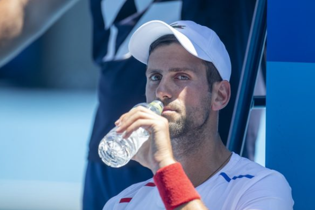 Metropoles's tweet image. Autoridades sérvias ajudaram Djokovic a forjar teste, diz investigação.

Um grupo de jornalistas alemães do Der Spiegel revelaram uma investigação que prova que o tenista teve ajuda para forjar um teste da Covid.

Leia: cutt.ly/mIye7pA