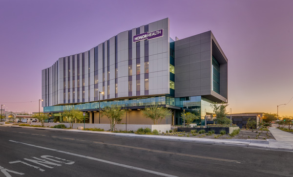 devenneygroup's tweet photo. As the 1st multidisciplinary ”Neuroscience Wellness Center” in AZ, the Bob Bové  Neuroscience Institute provides: Specialty Clinics, Infusion Therapy, Imaging, Research, Physical Therapy &amp; Nutrition. Truly an amazing vision in bringing wellness to life. @HonorHealth @OklandConst https://t.co/H3irdlZEo4