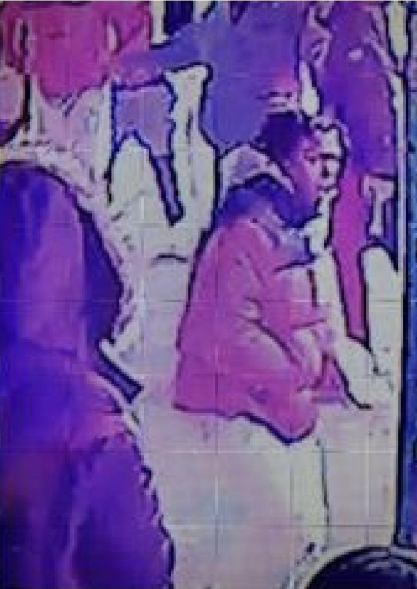 INFORMATION NEEDED‼️

HELP US W/IDENTIFYING THIS INDIVIDUAL ON 1/10/22, AT APPROX 3:13PM, THIS SUBJECT WAS INVOLVED IN A NON FATAL SHOOTING ON THE N/B #2 TRAIN PLATFORM AT THE BX PARK EAST TRAIN STATION, Call ☎️ the 49 Pct. Det. Squad at 718-918-2038. All calls kept anonymous.