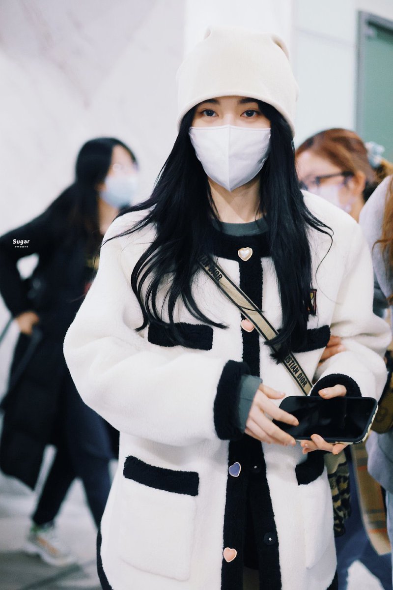 220111 ♡ sugar·kiku鞠婧祎
changsha ✈️