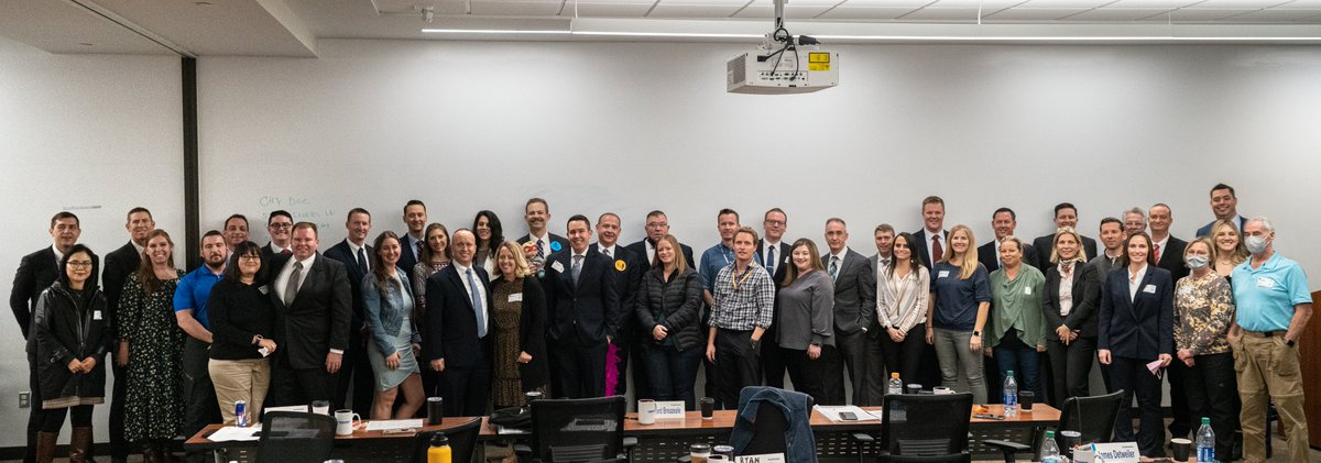 swapapilots's tweet photo. SWAPA is proud to welcome the first New Hire class of 2022! These Pilots and their supporters are the latest additions to the #SWAPAfamily and the airline. We look forward to representing you for the rest of your career at SWA. Congratulations! #Aviation #Pilots https://t.co/nUF0I26dCs