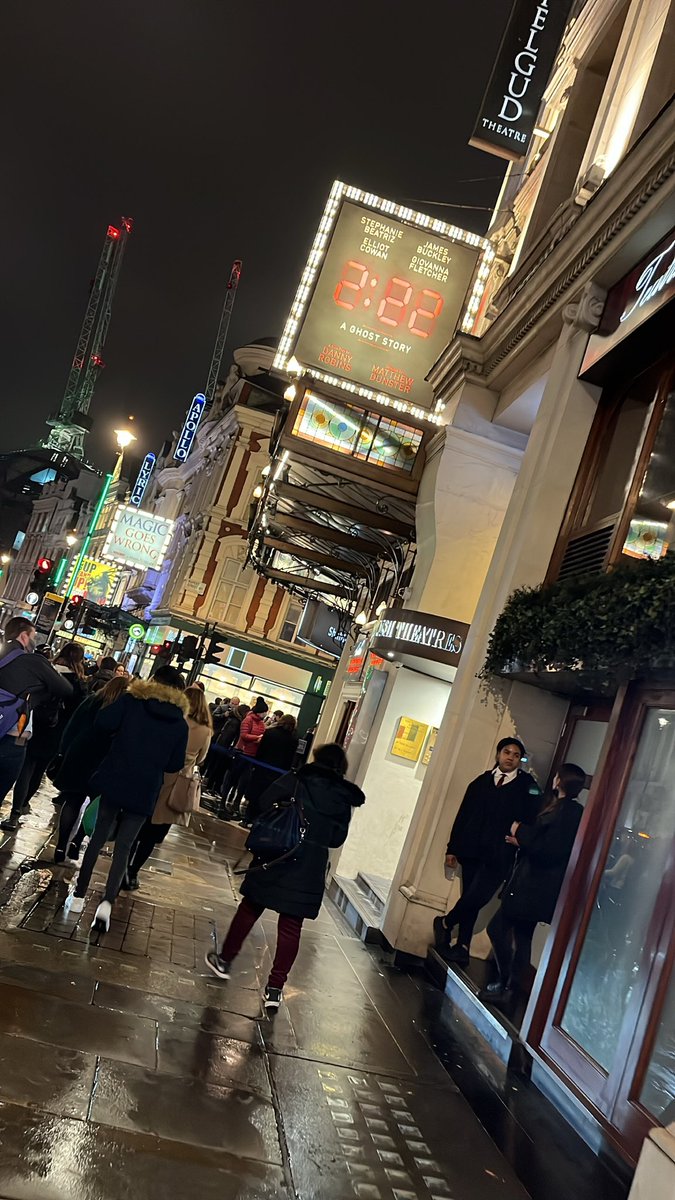 princess_amyx's tweet photo. Seeing my absolute fave @iamstephbeatz make her west end debut was amazing! What a show! Highly recommend it to everyone! @222aghoststory @James_Buckley @LostWaxProcess @handyrhi https://t.co/yrrUKU9MM9