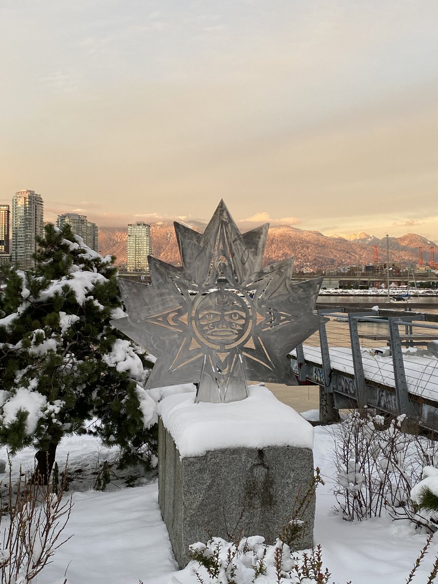 HiltonYVR's tweet photo. Do you know where this photo was taken?
#Vancouver #OutdoorSculpture #namethatplace https://t.co/Yq4pu462R4