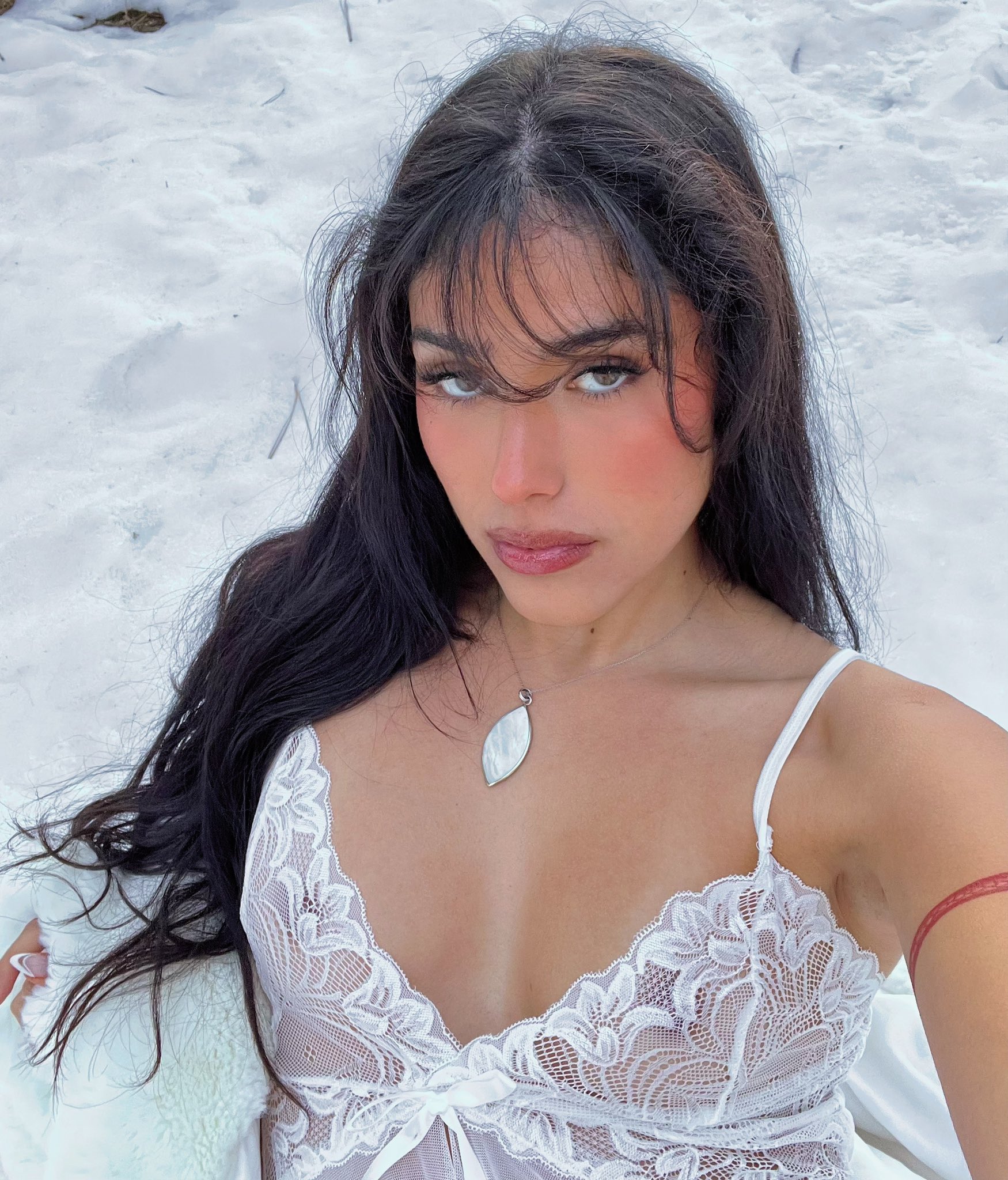 Valeria on Twitter: "Icy girl https://t.co/HDPe5wbhdp" / Twitter