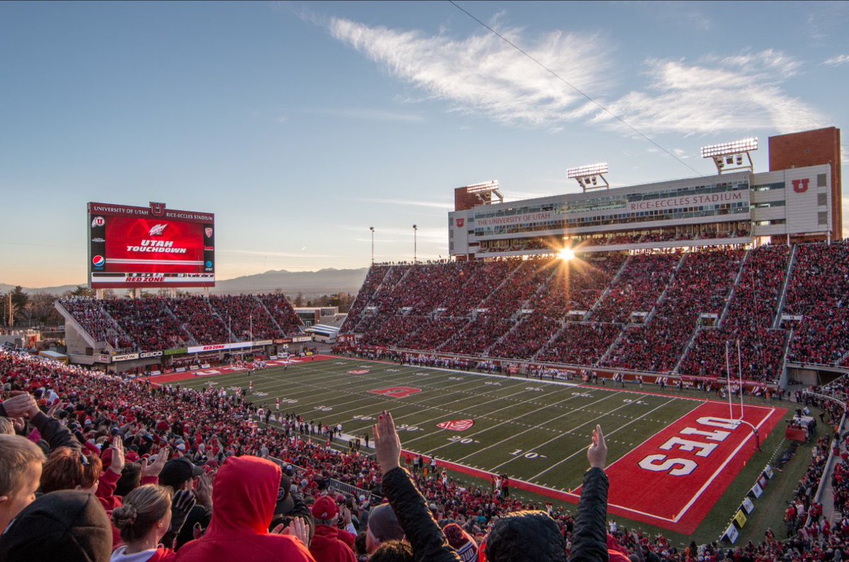 After a call with @evanjohnsonUU I’m proud to announce I’ve been offered a PWO to the hometown team <a href="/Utah_Football/">Utah Football</a> Go Utes! 🙌🏼
<a href="/OlyTitansFB/">Olympus Titans Football</a> <a href="/MooseB90/">Moose Bingham</a> @SBartle247
