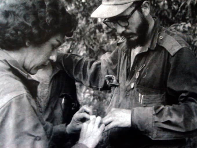 Siempre que se hable de mujer, pueblo, compromiso, generosidad, fidelidad, Martí, #Fidel, #Revolución, pensaremos en Celia Sánchez, la primera guerrillera del Ejército Rebelde, artesana de la belleza en los detalles, "la flor más autóctona".