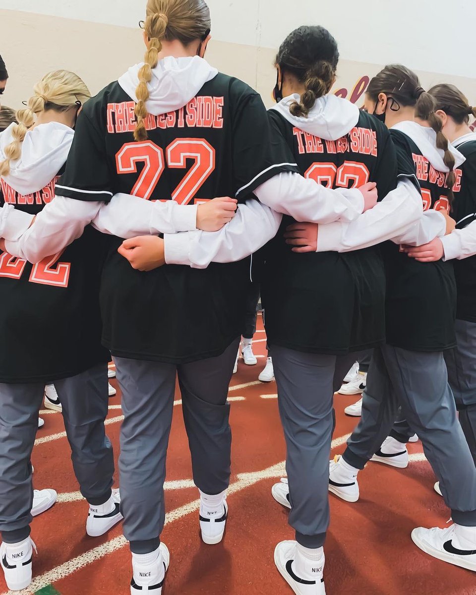 LWWAthletics's tweet photo. CONFERENCE WEEK 🧡✨
Come support the Warrior Dance team at the SWSC Championship this Wednesday at Andrew HS!

• JV performs at 7:21pm
• Varsity performs at 7:56pm

@lwwdance https://t.co/oycIbI8Ek6