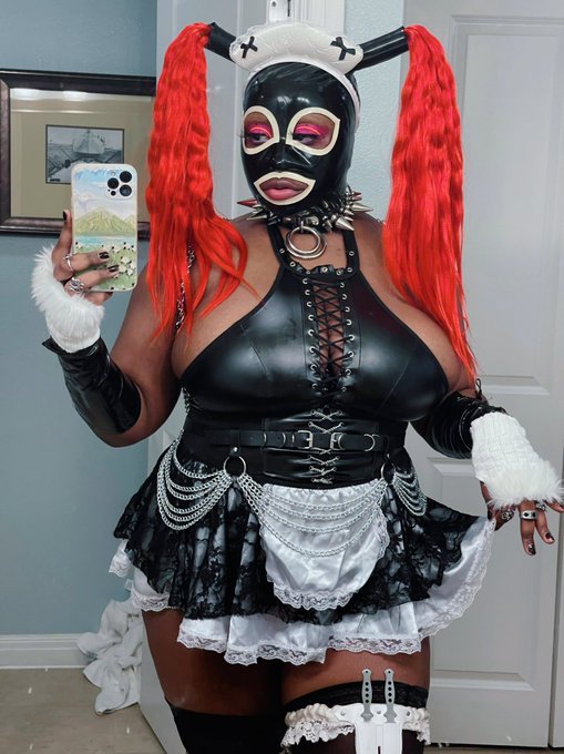 my magfest maid party outfit 💋 https://t.co/8QW7IQhVgs