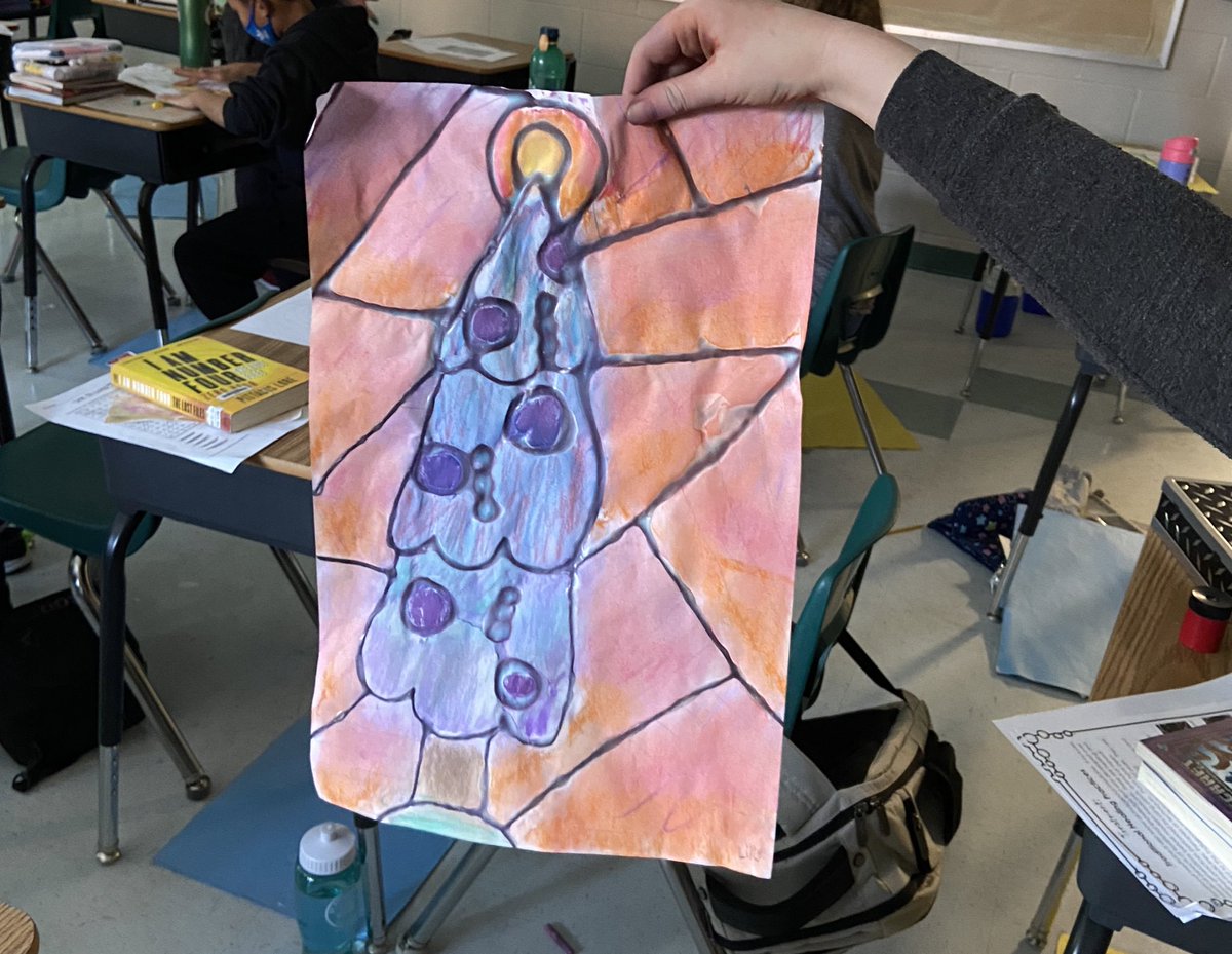 Using #analagouscolours to create stained glass portraits! So many ideas have come from this project and we have been LOVING learning about craftsmanship when it comes to using chalk pastels! 👩‍🎨 <a href="/stpaulsyorkton/">St. Paul's School</a>