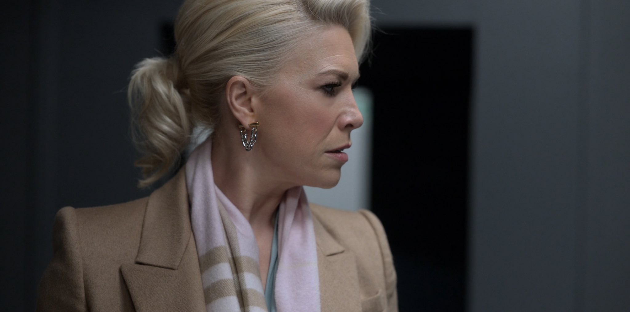 Hannah Waddingham s Wardrobe on X