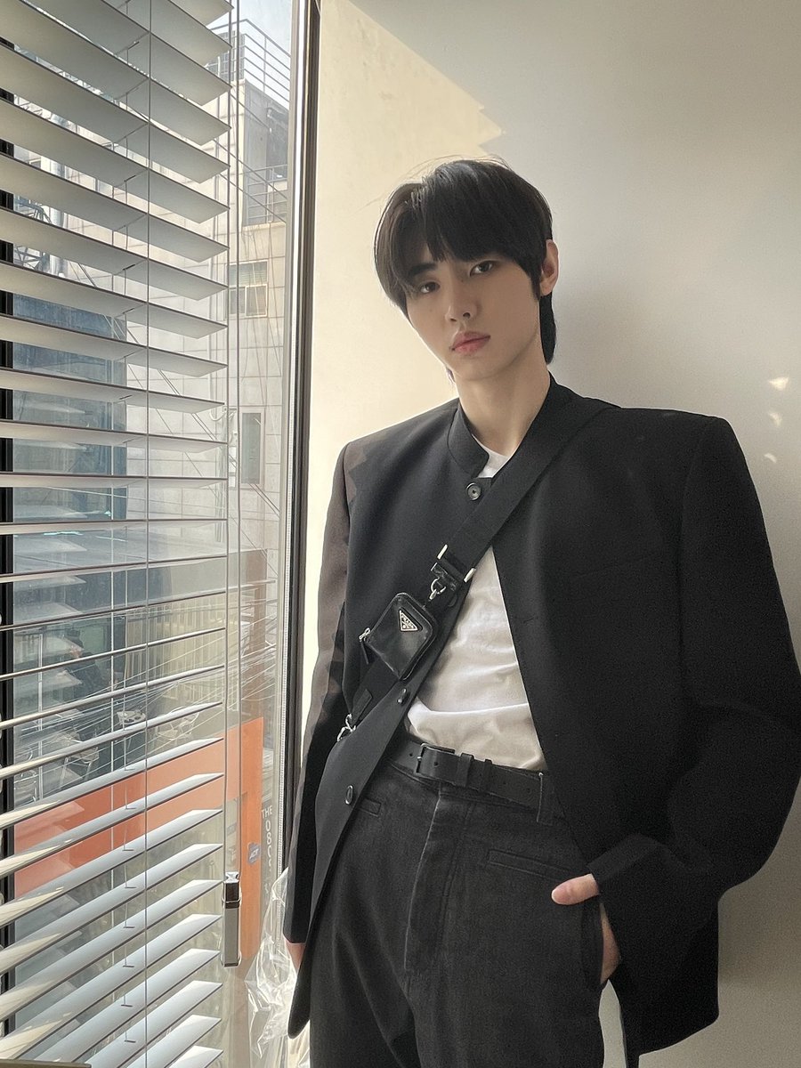 hourly sunghoon tweet media