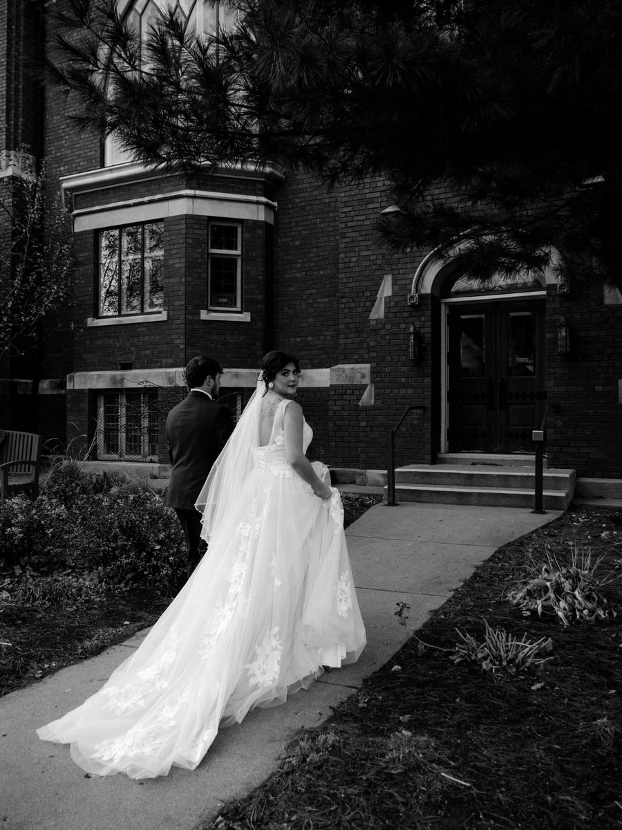 lexi_ranney's tweet photo. 12-04-2021 ✨                                               Photography: Photos by Abbigail https://t.co/bRREaI20x7