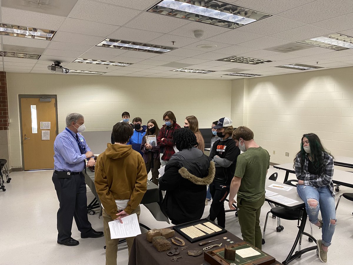 Morri Pace (@pacemorri) on Twitter photo PHS US history teachers and the Va War Memorial sharing stories and artifacts about the Civil War to start the CW Expo PBL. #teachinghistory #primarydocuments <a href="/phslibt/">PHS Library Learning Commons</a> <a href="/PowhatanHS/">Powhatan High School</a> <a href="/JimTressel5/">Jim Tressel</a> @jtf326 PHS US history teachers and the Va War Memorial sharing stories and artifacts about the Civil War to start the CW Expo PBL. #teachinghistory #primarydocuments <a href="/phslibt/">PHS Library Learning Commons</a> <a href="/PowhatanHS/">Powhatan High School</a> <a href="/JimTressel5/">Jim Tressel</a> @jtf326