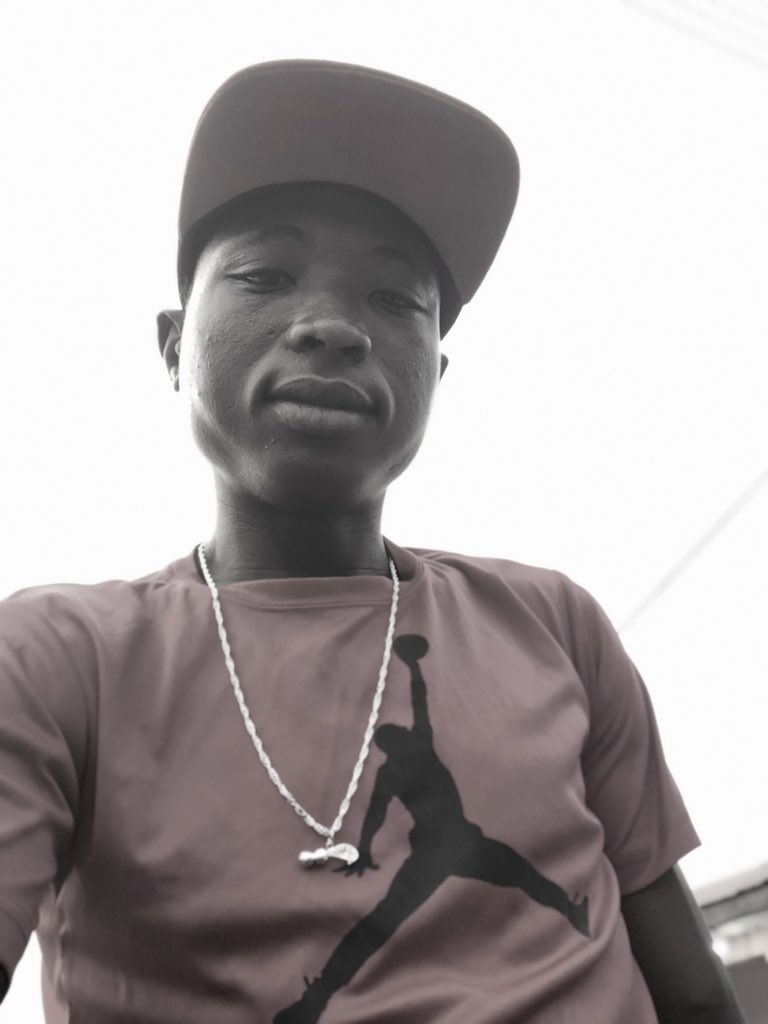 When Moni enter life, life na sweet when Moni no enter life , life no sweet Abi? 🇬🇭