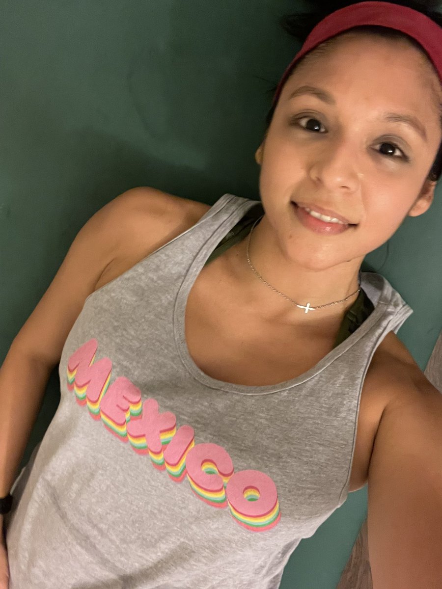drana33's tweet photo. Tuesday workout done in my OFFENSIVE BUT CUTE @obc_apparel M E X I C O shirt!!!
#gogetone 🌻 https://t.co/FRnagGaDPq