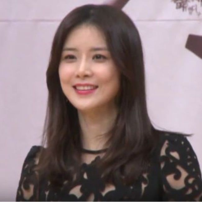 Happy Birthday to Lee Bo-young     