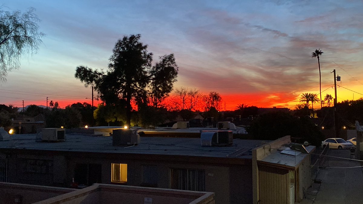 kstonezone's tweet photo. Under a blood red sky #phxsunset #phoenixsunset #azsunset #arizonasunset https://t.co/mmI5z7qQt9