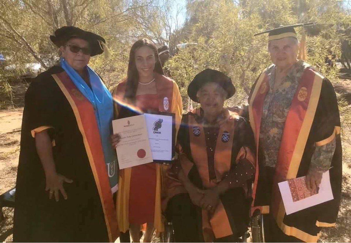 The cover pic I chose for my week hosting @IndigenousX and is one of my proudest displays of #BlakExcellence 🤓🖤😎

Dr Wendy Ludwig, myself, Aunty Rosalie Kunoth- Monks and Aunty Pat Anderson AO

Batchelor @Indigenous_Inst Screen Media graduate & @CAAMA Outstanding Achievement🏆