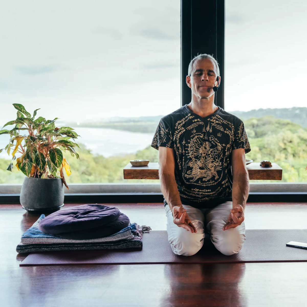 Tomorrow January 12th, Wednesday Yoga live in the Recovery 2.0 Membership at 7:30am PT. Natural High. Come join Tommy Rosen for a live yoga class focused on elevation and union of mind, body and soul. buff.ly/315cygJ