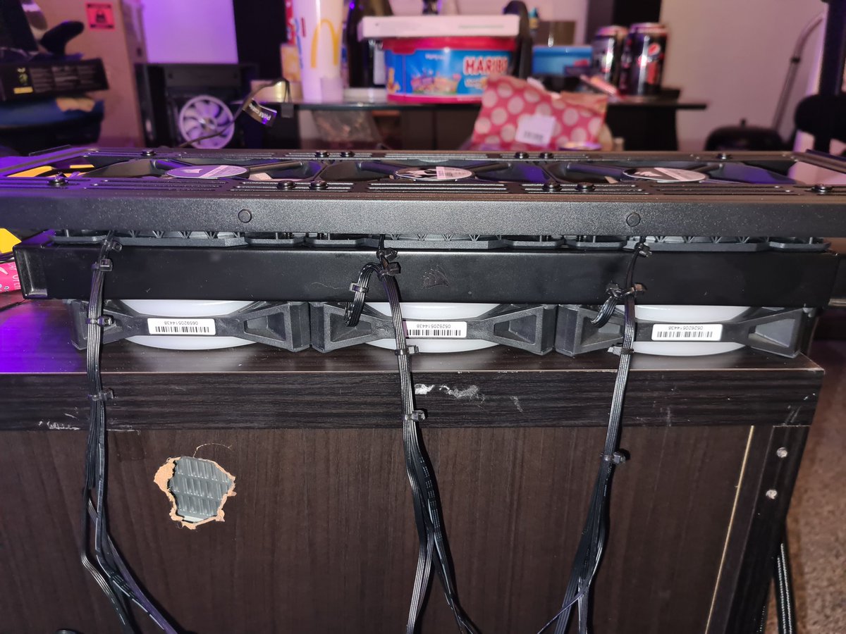 Channeled my inner <a href="/JayzTwoCents/">JayzTwoCents</a> for the case upgrade. Had the 5000X and upgraded to the 7000X just like you did with your build. Cracking case!