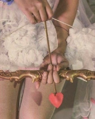 ⠀⠀⠀  
⠀                     𝒮tupıd 𝒄upıd. . .
   ⠀                førget ɑ̵b̵o̵u̵t̵ 𝙡𝙤𝙫𝙚
   ⠀    ⠀          #𝑮ods𝑨mong𝑼s
⠀