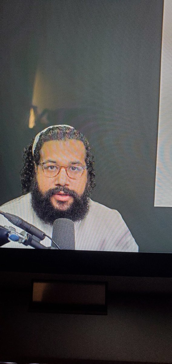 thompson_ashlen's tweet photo. #100devs Leon's face when he called me out for taking notes! Thank you for teaching me how to learn! I'm one of those people who rereads things over and over. Already got my own "Bob" in the making. 😅 https://t.co/nDFq3GPxsv