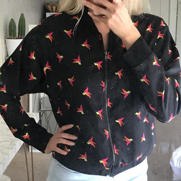 thatstreschic's tweet photo. So good I had to share! Check out all the items I'm loving on @Poshmarkapp #poshmark #fashion #style #shopmycloset #louisvuitton: https://t.co/1xKy2k3lOw https://t.co/EYWBynmK47