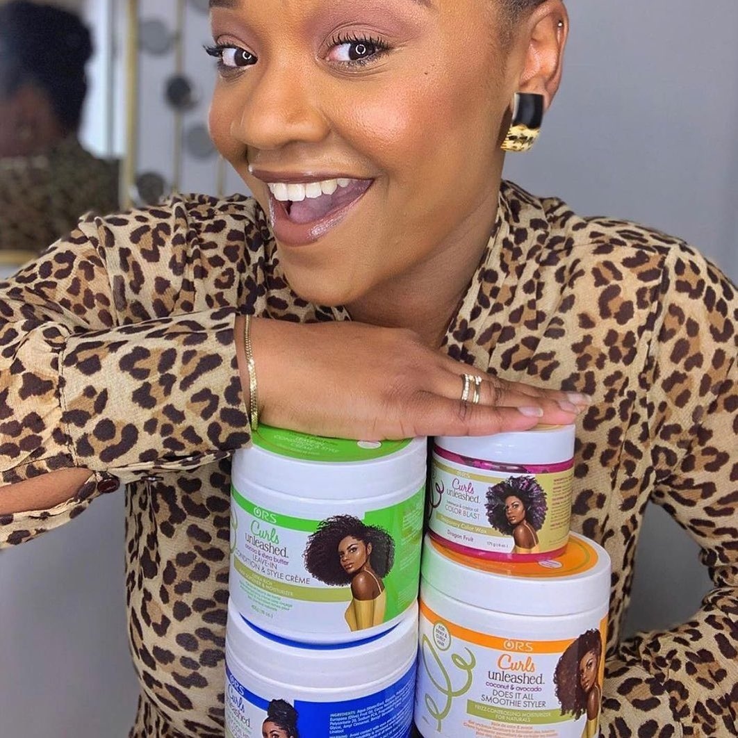 orshaircare's tweet image. Now this is the face of someone hella excited to get their hands on #ORSCurlsUnleashed products! 😂🙌 @nola_royal_queenie we totally understand! 💕

#naturalhairstyles #curlyhairproducts #curlyhairtips #naturlistas