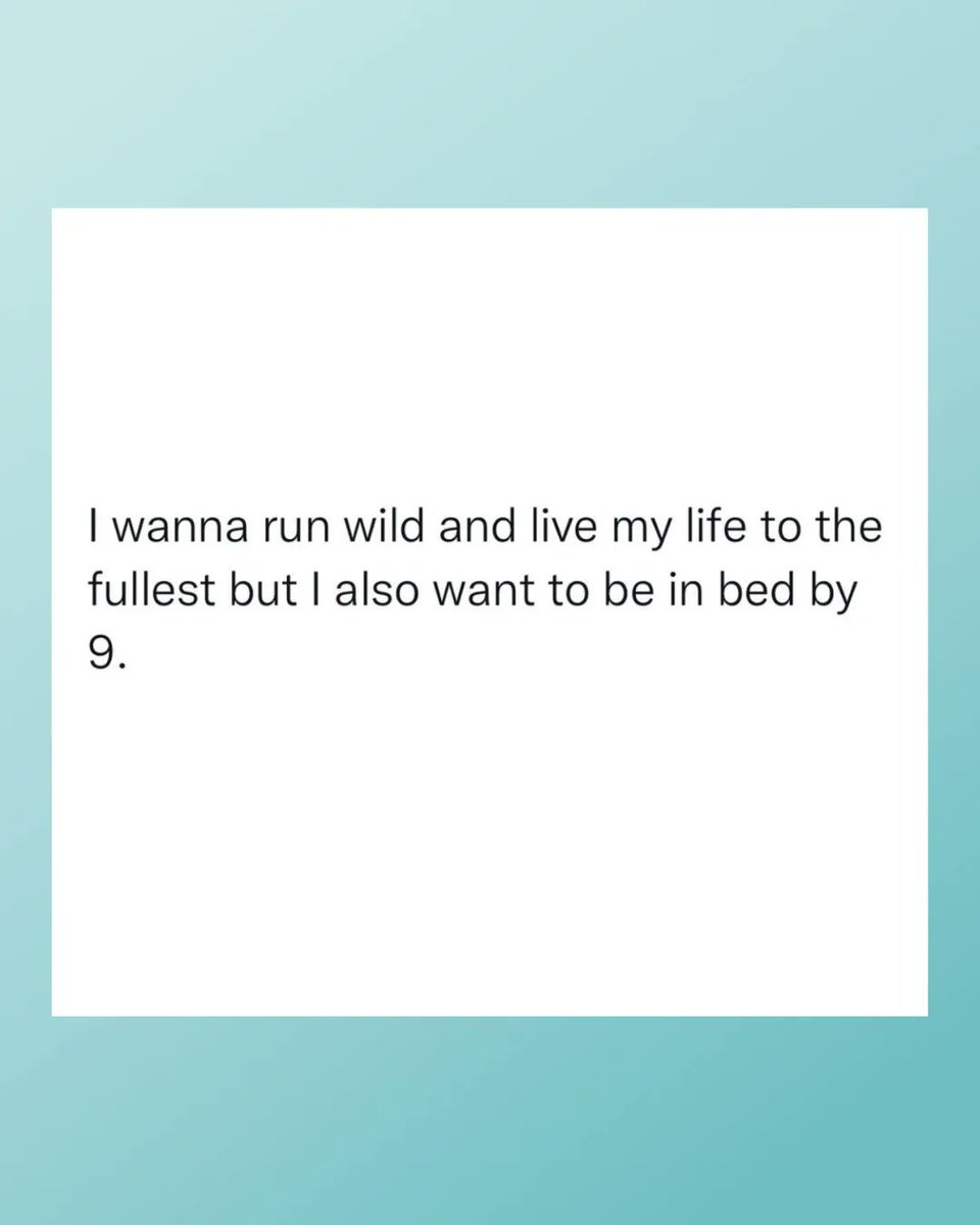 SehatuSleep's tweet photo. Why not do both?! 🤷

Gorgeous, gorgeous girls and boys can live their best life while also making it home in time to get their full eight hours of sleep every night 💤 https://t.co/FT5sq1ZnBv