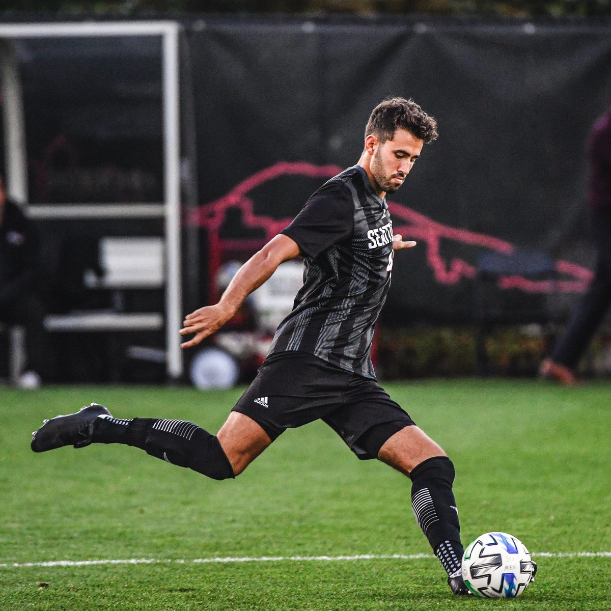 SoundersFC's tweet photo. We selected two local players in the 2022 MLS #SuperDraft! 🙌

RECAP ➡️ https://t.co/m2DZdrB3q9

📸: @UW_MSoccer / @seattleumsoc https://t.co/nSu9ULQwFq
