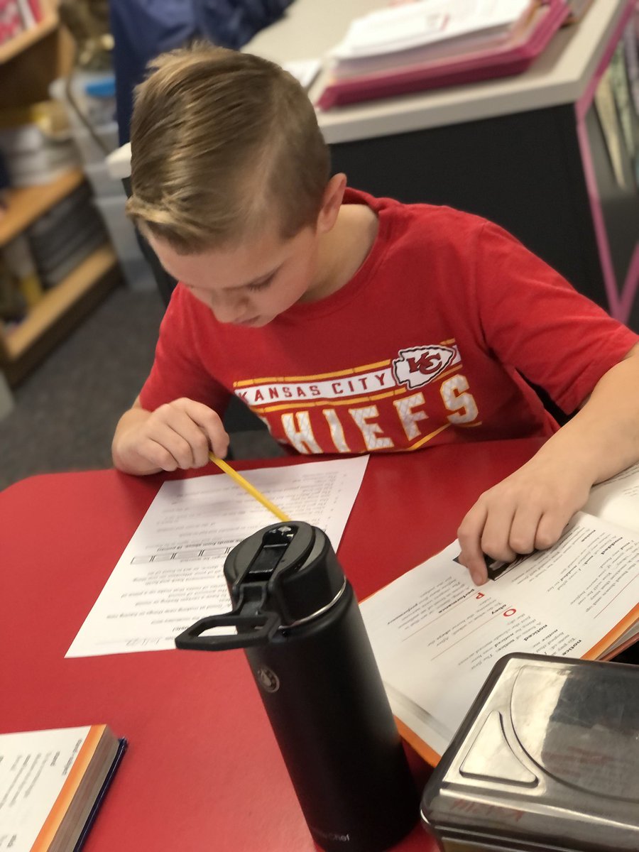 mrspohl1's tweet image. We’re really becoming independent workers &amp;amp; better problem solvers. Vocabulary skills &amp;amp; glossary use; our own today! 👏🏻 @USD449