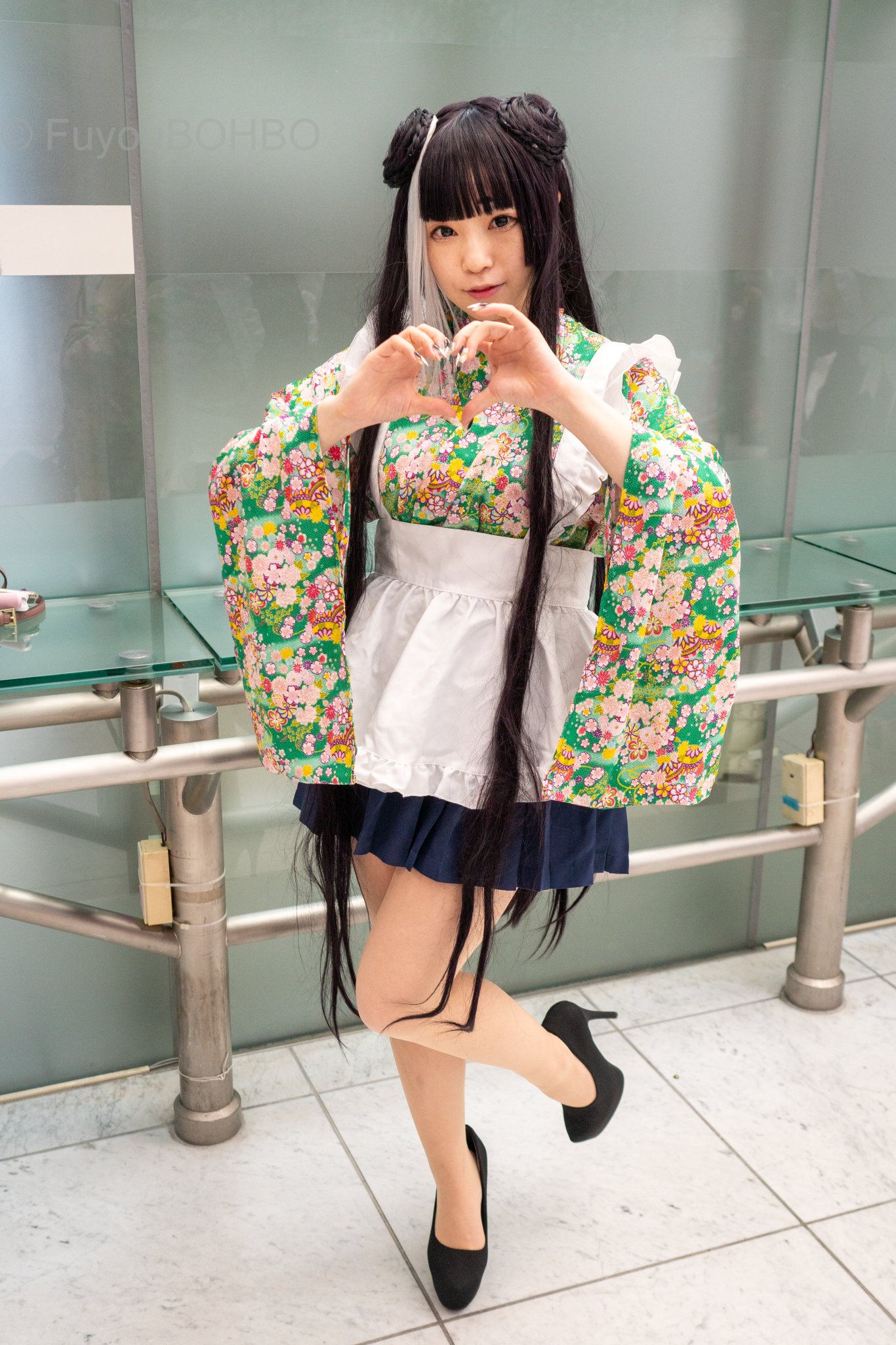 ガチ恋粘着獣/琴乃/メイド/ウィッグ付き 613G3ij17lL._UF350,350_QL50_.jpg