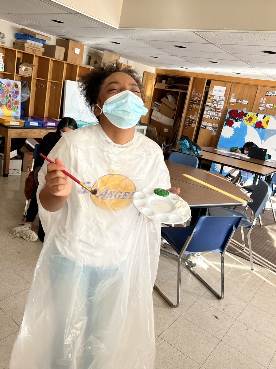 Apologized to a student because I didn’t have any aprons, so she made one to protect her clothes. 🤣 #lovemystudents #nmsapride #nccusd